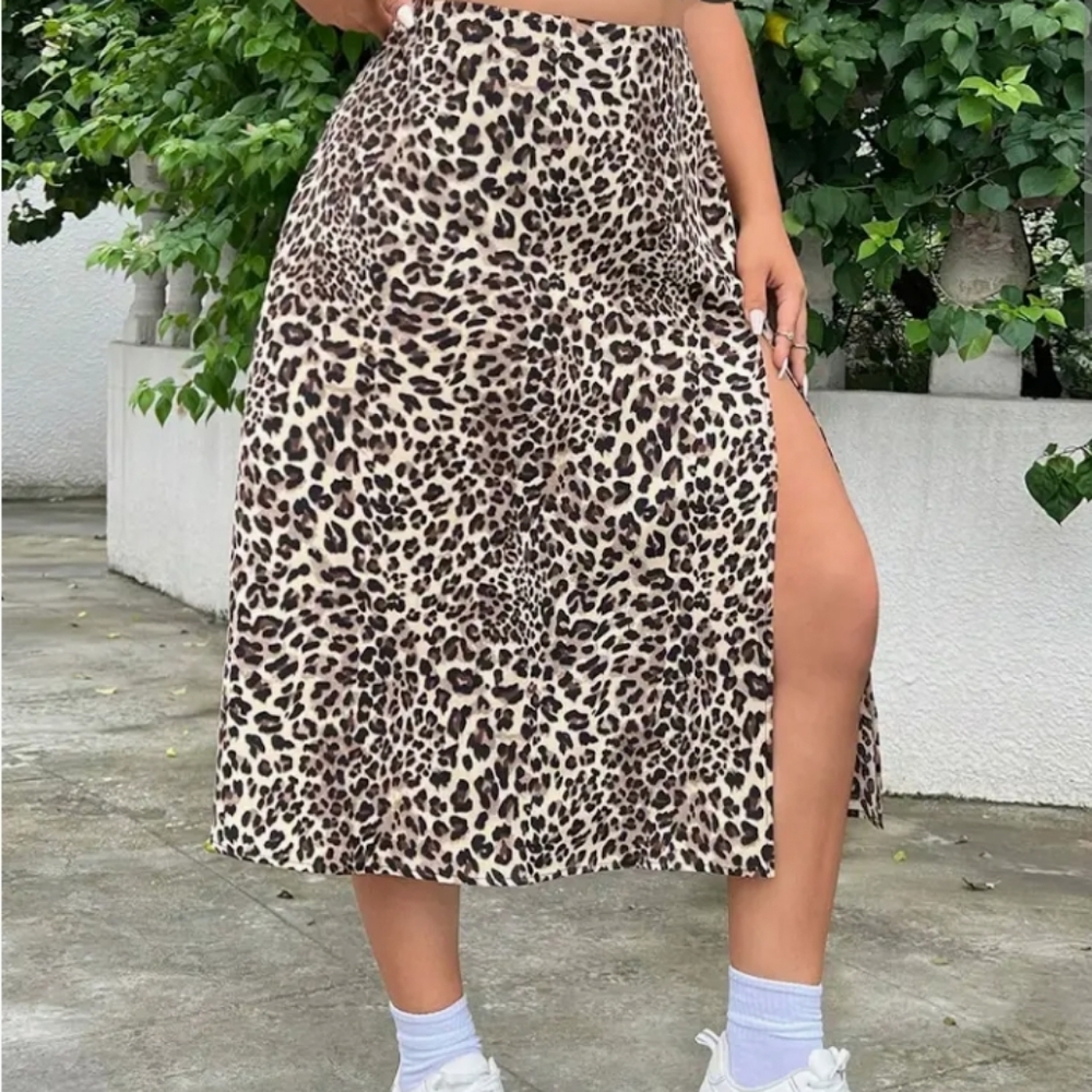SHEIN Leopard Print Midi Skirt Slit Women’s Large (8-10)  Animal Print